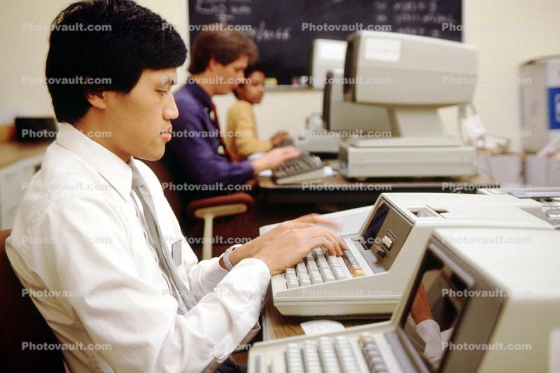 Hands on Keyboard, Hewlett Packard HP-85 Desktop Computer, 80 Series, 18 October 1982, 1980s