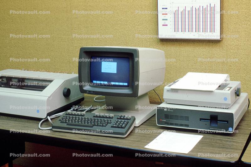 Hewlett Packard 125 Desktop Computer, 100 series, ET Head Monitor, Keyboard, 15 October 1982, 1980s