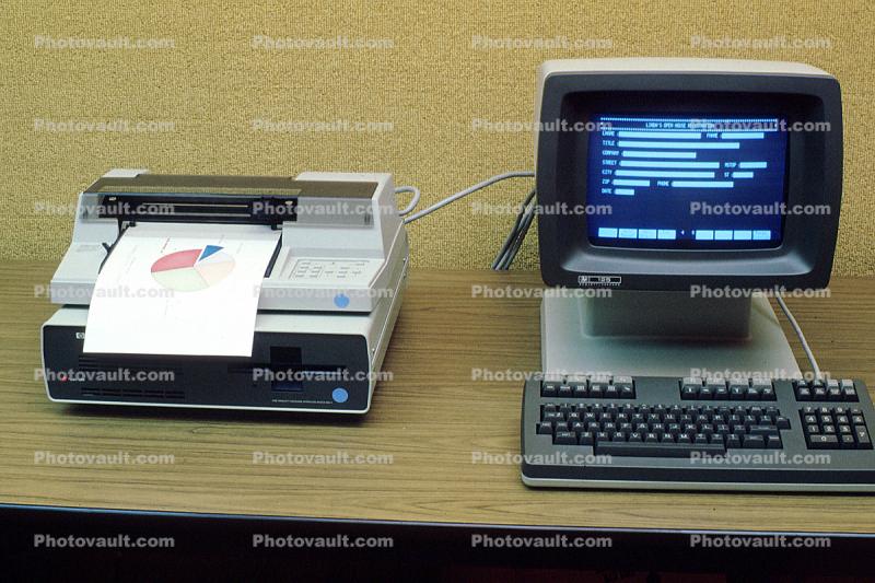 Hewlett Packard 125 Desktop Computer, 100 series, ET Head Monitor, Keyboard