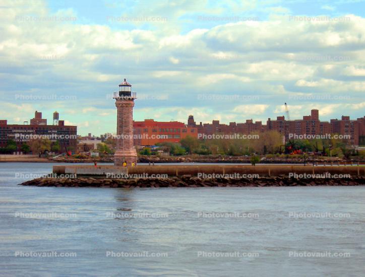 Blackwell Island Lighthouse, East River, Roosevelt Island, New York City, East Coast, Eastern Seaboard, Atlantic Ocean