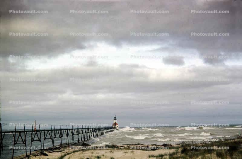 Saint Joseph North Pier Lights, Lake Michigan, Great Lakes, Windy, Windblown