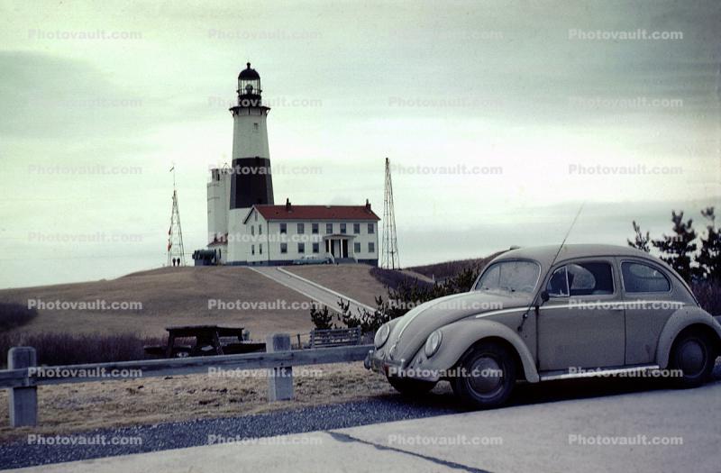 Montauk Point Lighthouse, Car, vehicles, Suffolk County, Long Island, New York State, Atlantic Ocean, East Coast, Eastern Seaboard, 1961, 1960s