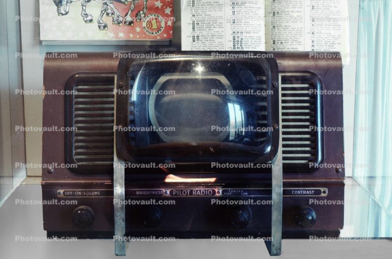 Pilot Radio Television Set, Candid T-V TV-37, Magnifying Glass, 1948