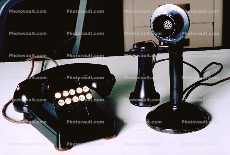 Early Phone, Pushbutton Desk Set