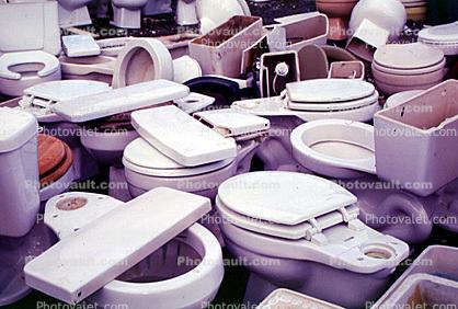 toilets, porcelin