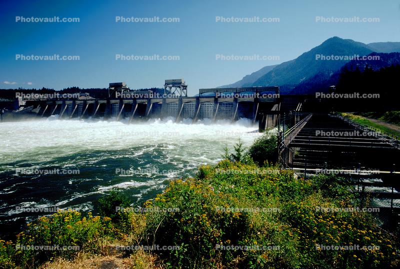 Bonneville Dam, Columbia River, Oregon