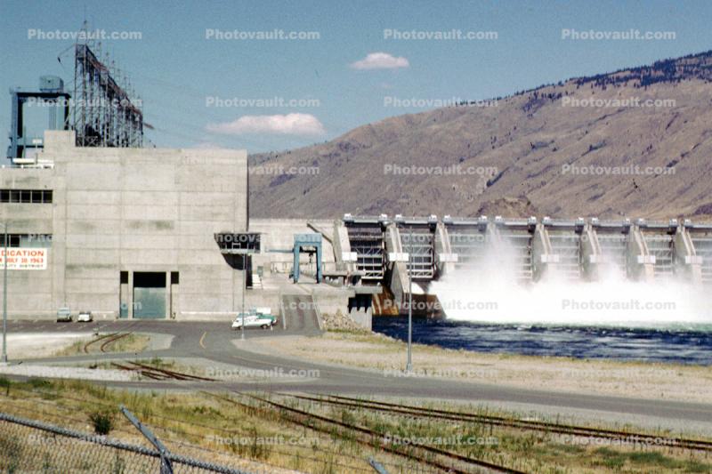 Rocky Reach Dam, Chelan - Douglas counties, Washington