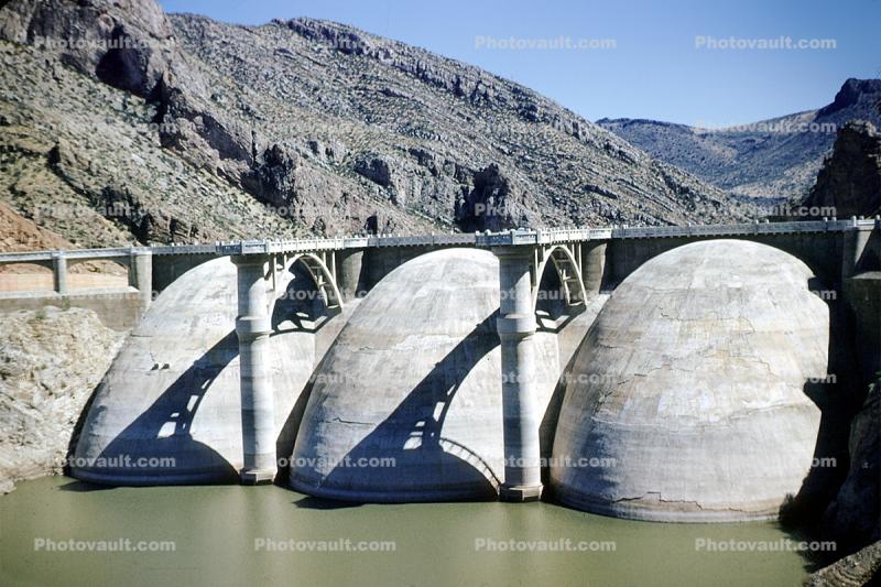 Coolidge Dam, Gila River, water, reinforced concrete multiple dome and buttress dam, Arizona