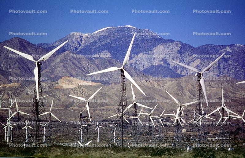 Wind farms west of Palm Springs, San Gorgonio Mountain Peak, Morongo Valley