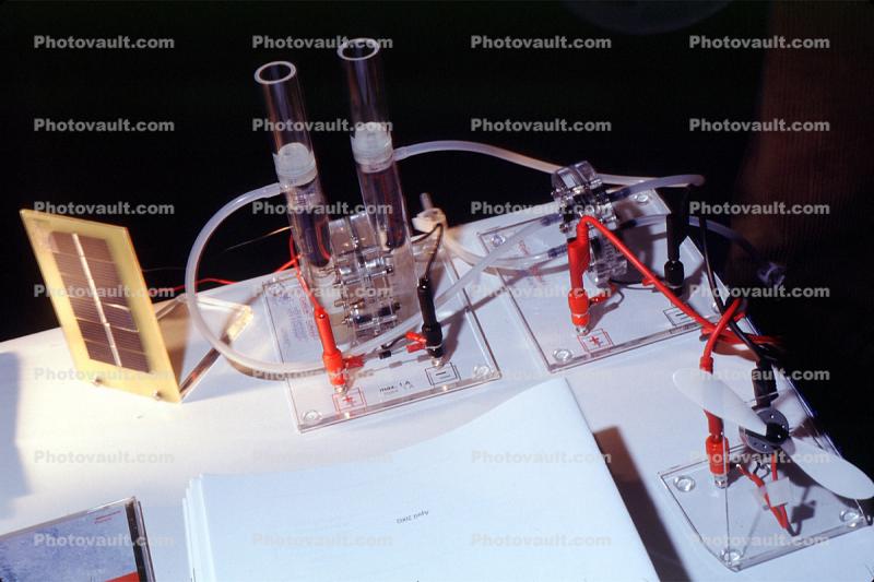Hydrogen Fuel Cell, Demonstrator, disassociation 