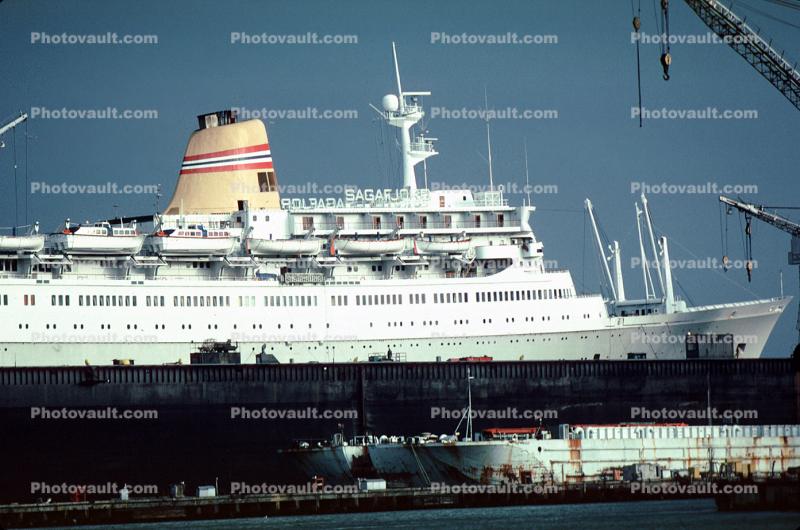 Sagarfjord ocean liner, cruise ship, IMO: 6416043, Floating Drydock