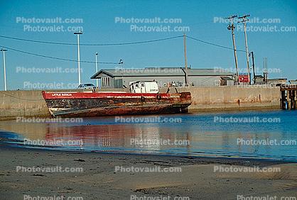 Low Tide, Provincetown, Massachusetts, Docks, Fishing Boats, Harbor