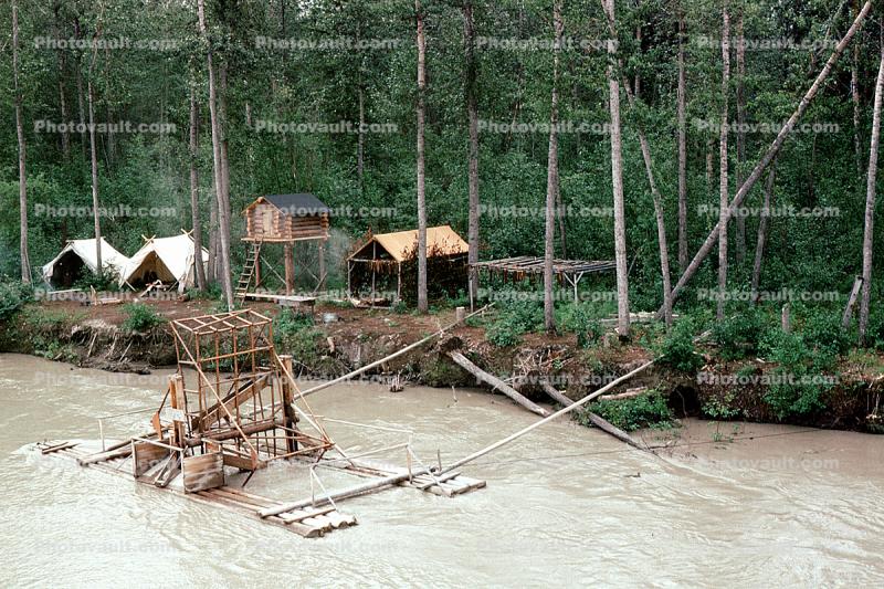 Fish Wheel, Tanana River, Fairbanks, tents, house on stilts, log cabin