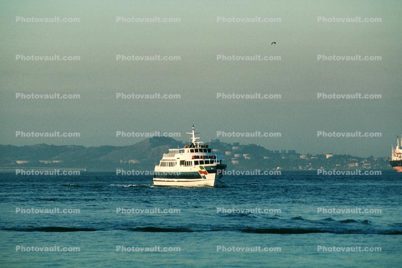 Golden Gate Ferry, ferryboat