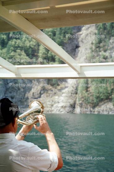 Bugler, Trumpet, Echo, King's Lake, Cliffs, (Konigssee), Bavaria