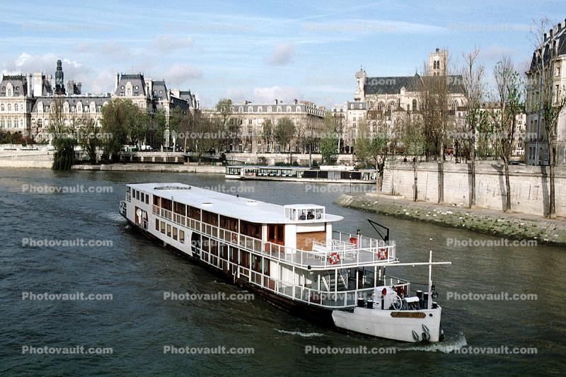 River Seine, Paris, Tourboat, Tourist, Sightseeing