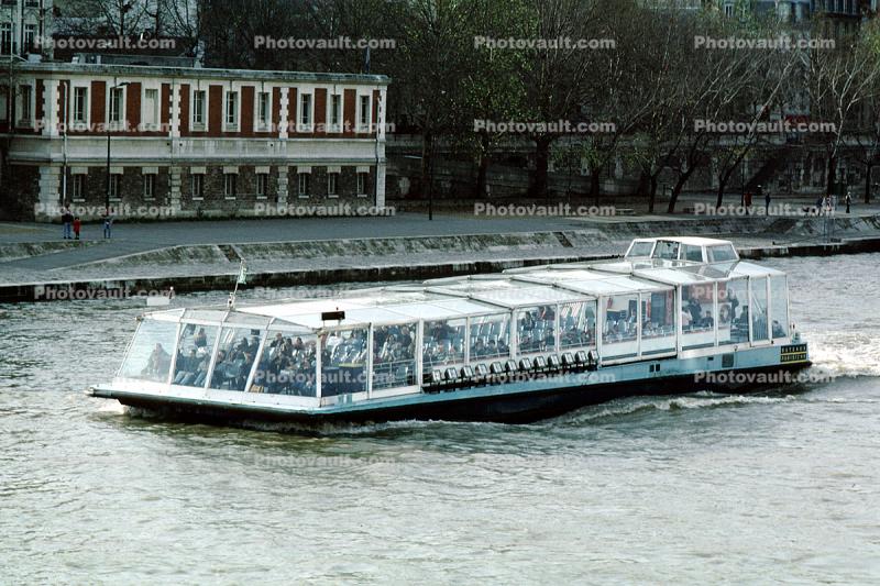 River Seine, Paris, Tourboat, Tourist, Sightseeing