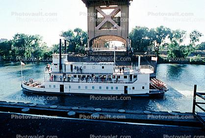 waterfront, paddle wheel steamboat on the Sacramento River, Old Town, Tower Bridge