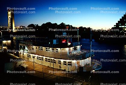 waterfront, paddle wheel steamboat on the Sacramento River, Old Town, Dock, Twilight, Dusk, Dawn