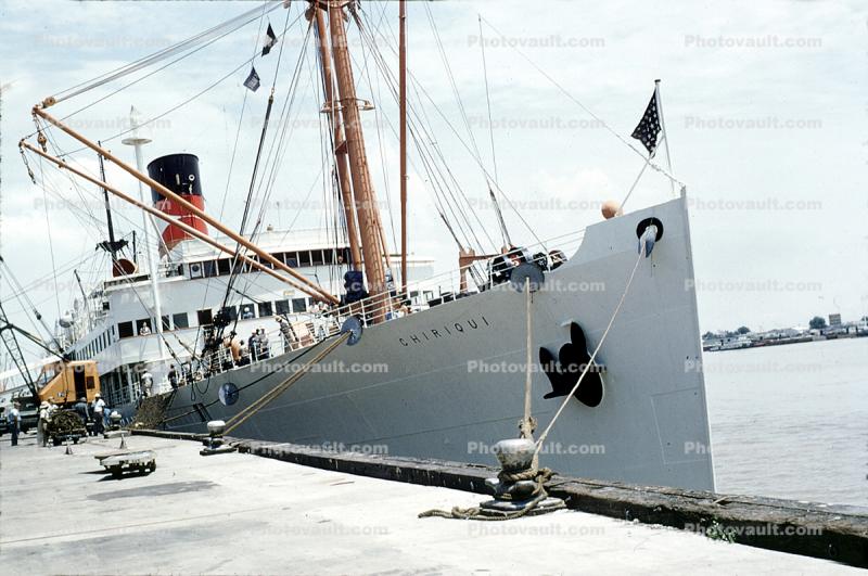 Chiriqui, Old Steamer, Anchor, Crane, Dock, IMO: 5372630