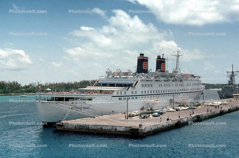 Nassau Harbor, SS Fairwind, IMO: 5347245, Ocean Liner