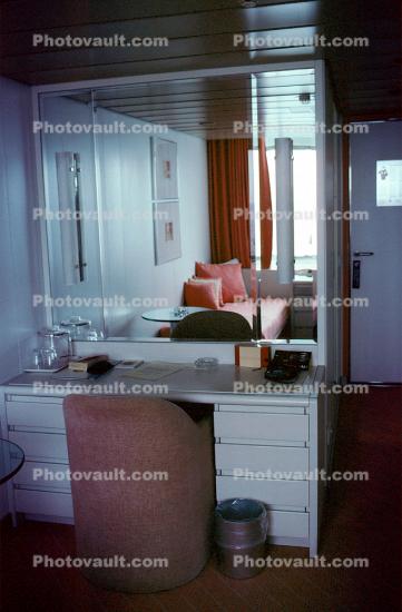 Crown Odyssey, Stateroom, Cabin, IMO: 8506294