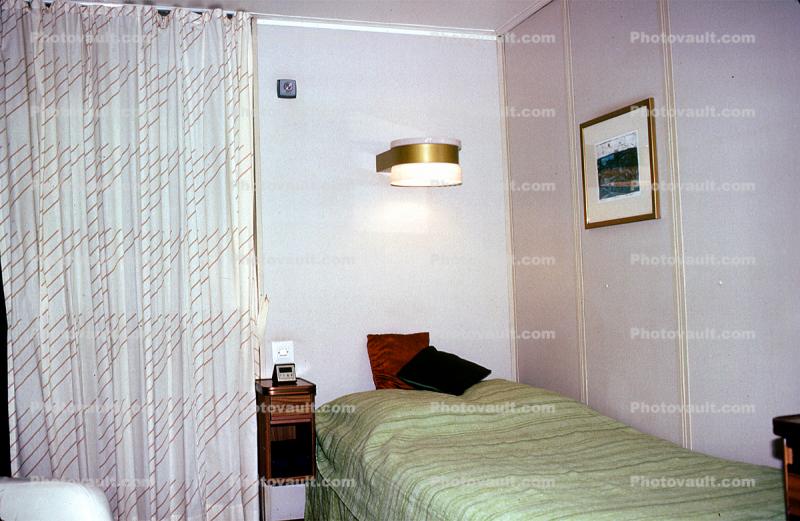 Bed, Royal Viking Star, Cabin #244, IMO: 7108930