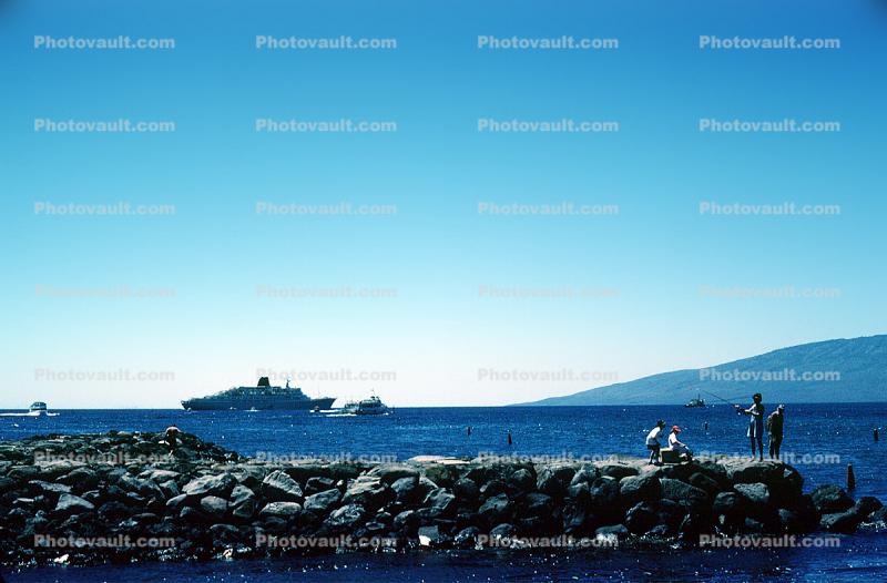 Vistafjord, jetty, ocean, fishermen, Ocean Liner, steamship, IMO: 7214715, Cruise Ship