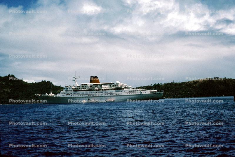 Vistafjord at Anchor, Viatape, Bora Bora, Vistafjord, Ocean Liner, steamship, IMO: 7214715, Cruise Ship