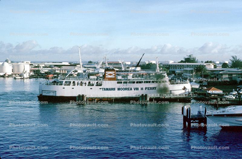 Tamarii Moorea VIII H Ferry, roro, Dock, harbor, Papeete