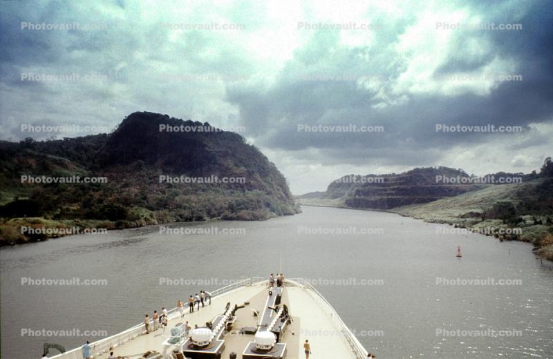 Ship Bow, Panama Canal, Gaillard Cut