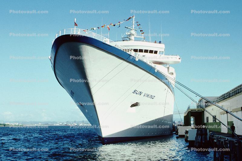Cruise Ship, Bow, Pier, Sun Viking, Puerto Rico, Ocean Liner
