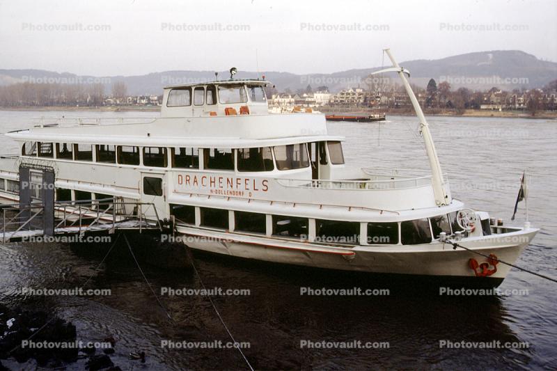 Drachenfels, dock, Ferry, Ferryboat, (Rhein), Rhine River, N-Dollendorf, 1986, 1980s