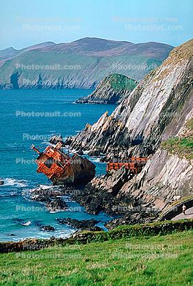 Rusted ship, cliffs, rusty, ocean, Decay, Old, Pollution, water, shoreline, coast, coastal, coastline