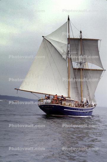 Playfair, TS (Training Ship), Traditionally-rigged brigantine, Toronto, Canada, square sails
