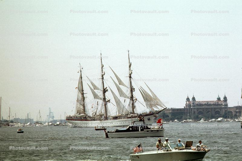 Parade of Ships, USA Bicentennial, 1976, 1970s