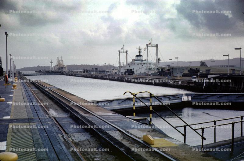 Gatun Locks, Colon, 1950s