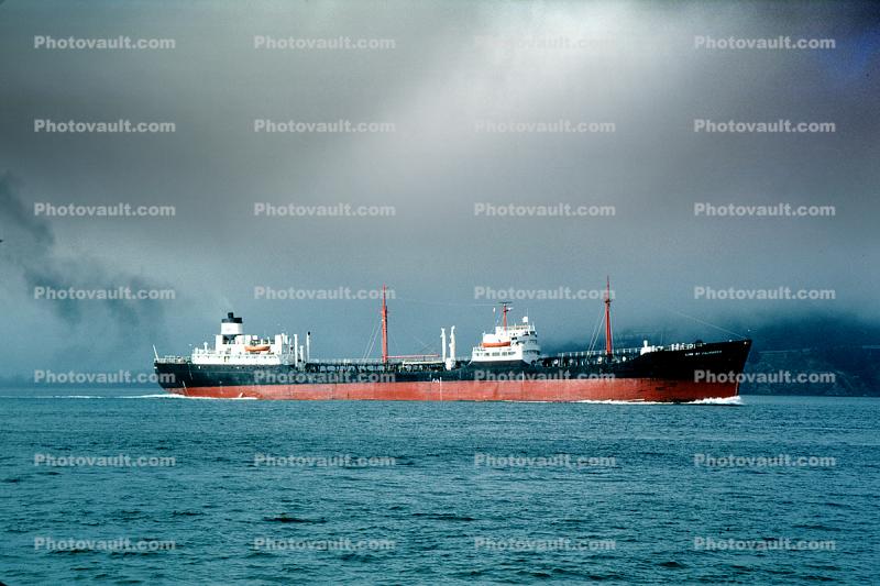 LIon of California, Oil Tanker, IMO: 5116957