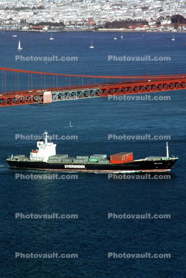 Ever Valor Container Ship, Evergreen Shipping, IMO: 7729265, Golden Gate Bridge