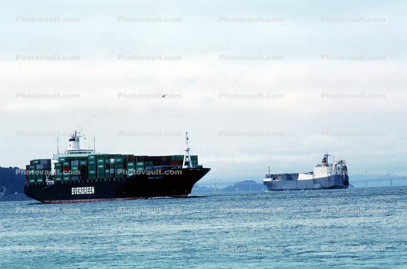 Ever Gentry, Containership, Evergreen, IMO: 8200149