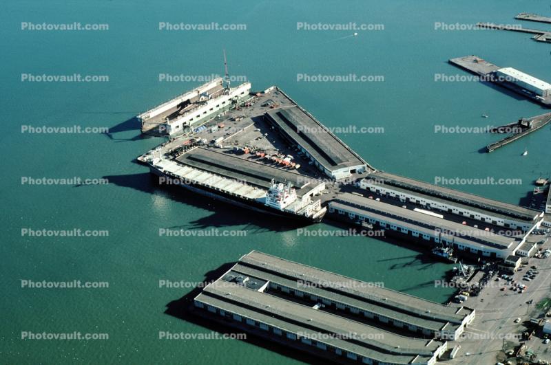 docked, dockyard, dock yard, water, freighter, Port, Import, Export, dock, Piers, ship, the Embarcadero