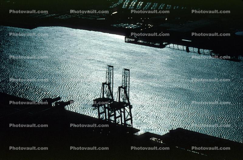 Gantry Crane, Dock, Harbor, sun sheen
