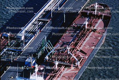 Chevron Arizona, Oil Products Tanker, IMO: 7392036, Dock, Harbor
