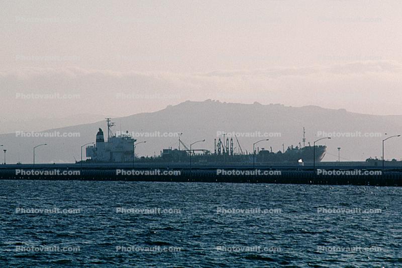 Oil Tanker, Harbor