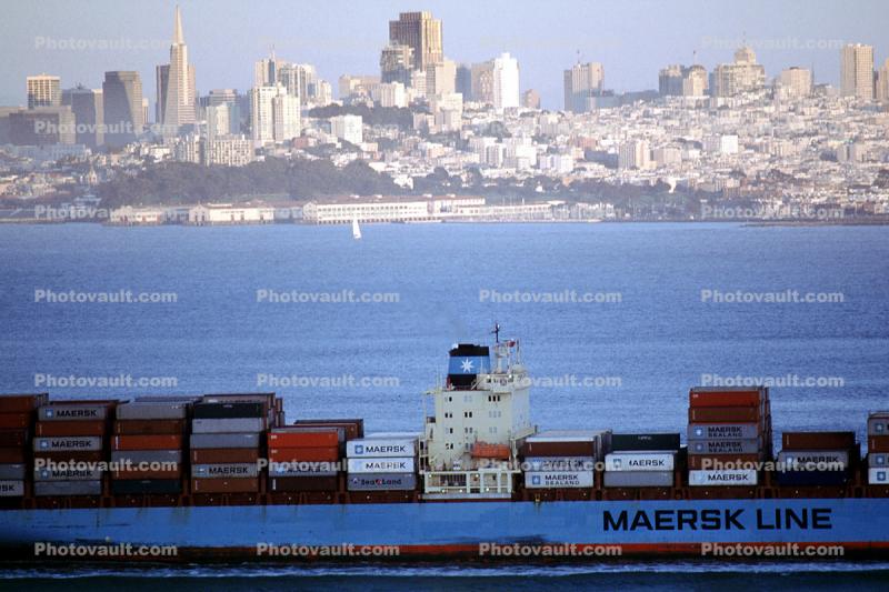 Maersk Line, Harbor