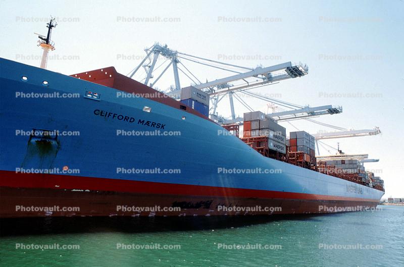 Clifford Maersk, IMO: 9198575, Harbor, Dock, Gantry Crane