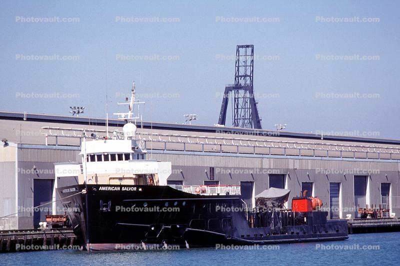 American Salvor, anchor handling ship, Dock, Harbor