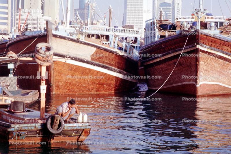 Dubai Creek, Harbor, Docks, United Arab Emirates, UAE, redhull, redboat