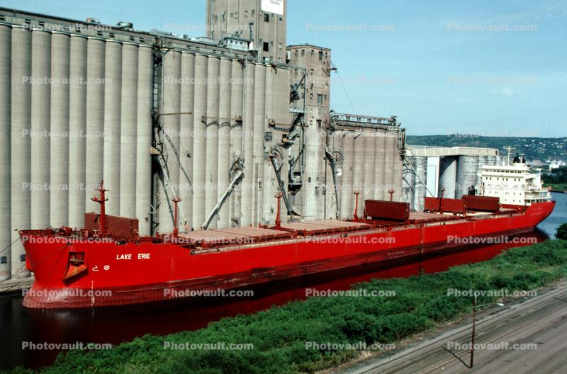 Huge Silo's, Lake Erie Bulk Carrier, redboat, redhull