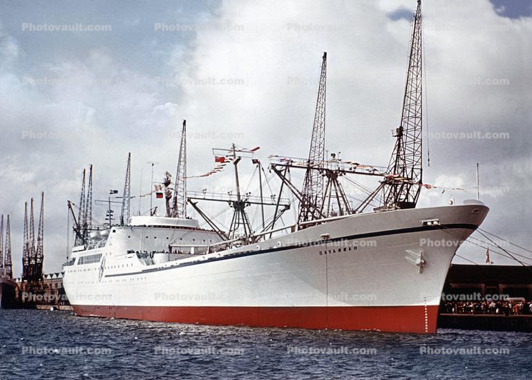 NS Savannah Nuclear Powered Cargo Ship, truss cranescf